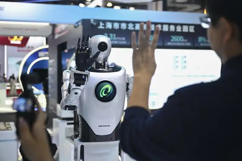 超三千名中外科技领袖联名呼吁暂停开发“超级智能”